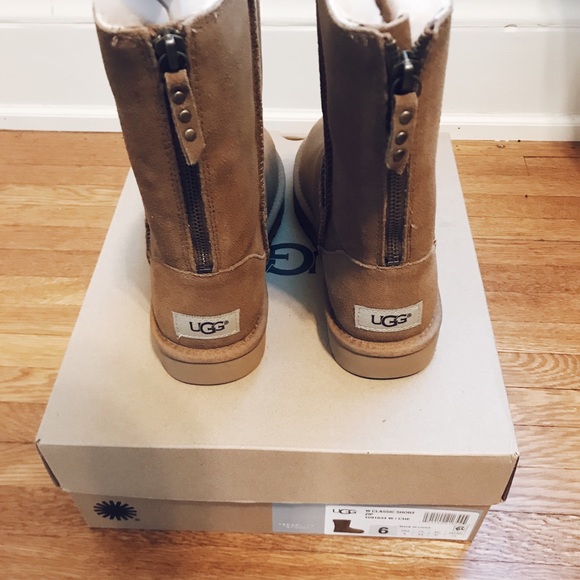 classic short zip bootie ugg